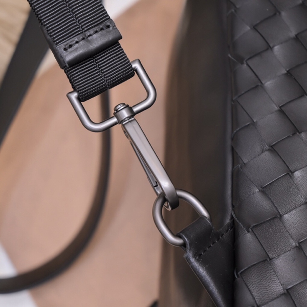 ボッテガヴェネタバッグ角部分ディテール